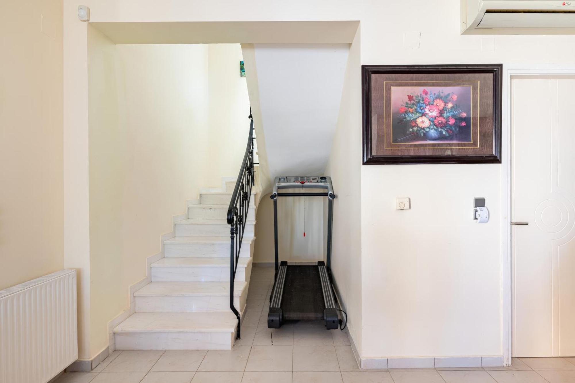 Wonderful In Chania With Private Pool, Panoramic Sea Views & Spacious Interiors